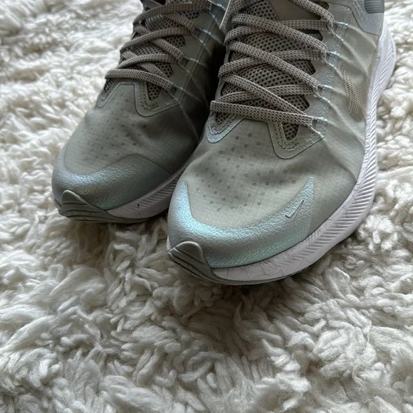 Nike Winflo Shoes - Picture 3 of 5